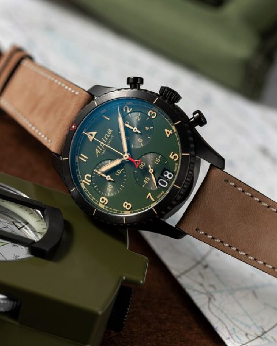 Alpina Startimer Pilot Quartz Chronograph Big Date AL-372GR4FBS26 - main (6)