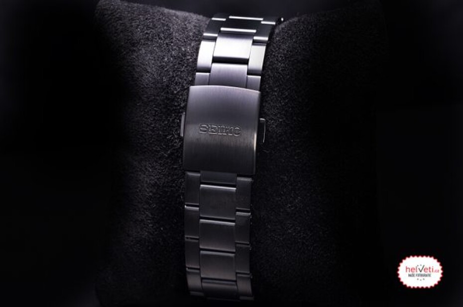 Seiko Alpinist SPB337J1 Black Series - main (6)