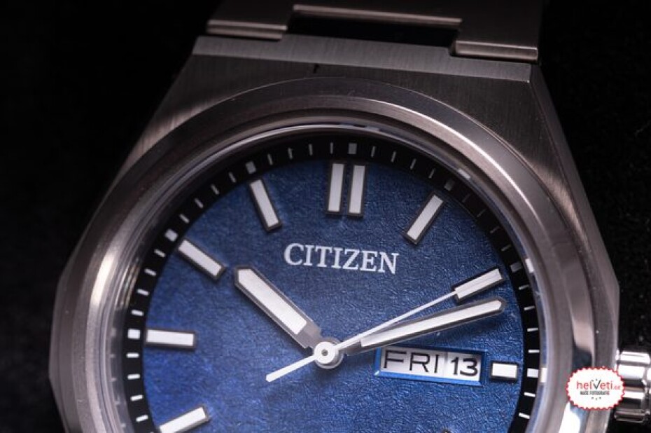 Citizen Eco-Drive Super Titanium AW0130-85LE - main (6)