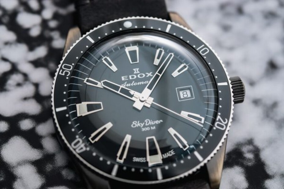 EDOX Skydiver Date Automatic 80126-3VIN-GDN Limited Edition - main (17)