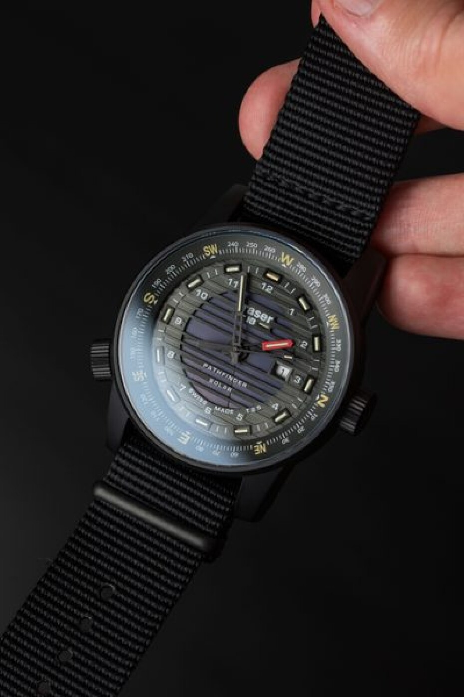 Traser P68 Pathfinder Solar Black Černé Nato - main (7)