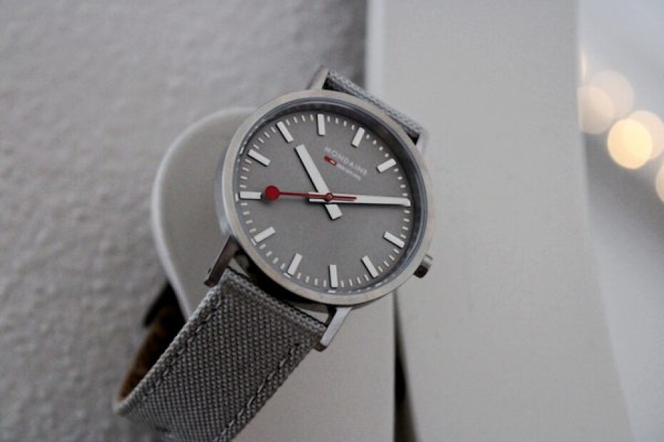 Mondaine Classic A660.30314.80SBH - main (15)
