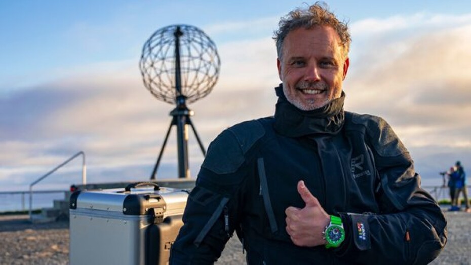 Vostok Europe Expedition North Pole Solar Power Chronograph VR42-595A733 - Zelený silikonový řemínek - main (6)