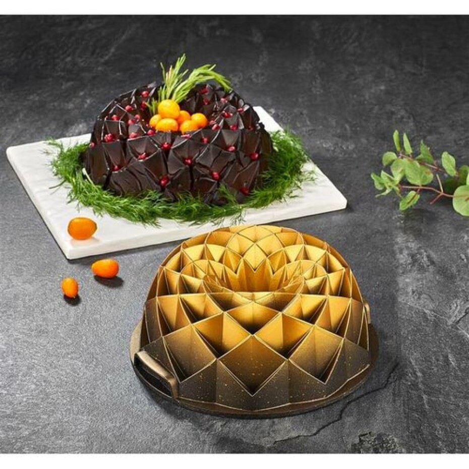 Banquet Forma na bábovku litá MAJESTIC Sandra pr. 24 cm - main (1)