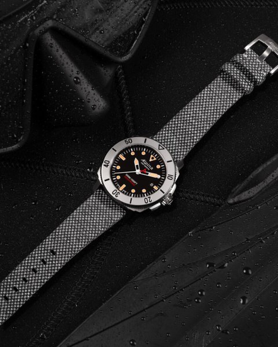 Alpina Seastrong Diver 300 Automatic Calanda Limited Edition AL-525BBG4VR6 - main (16)