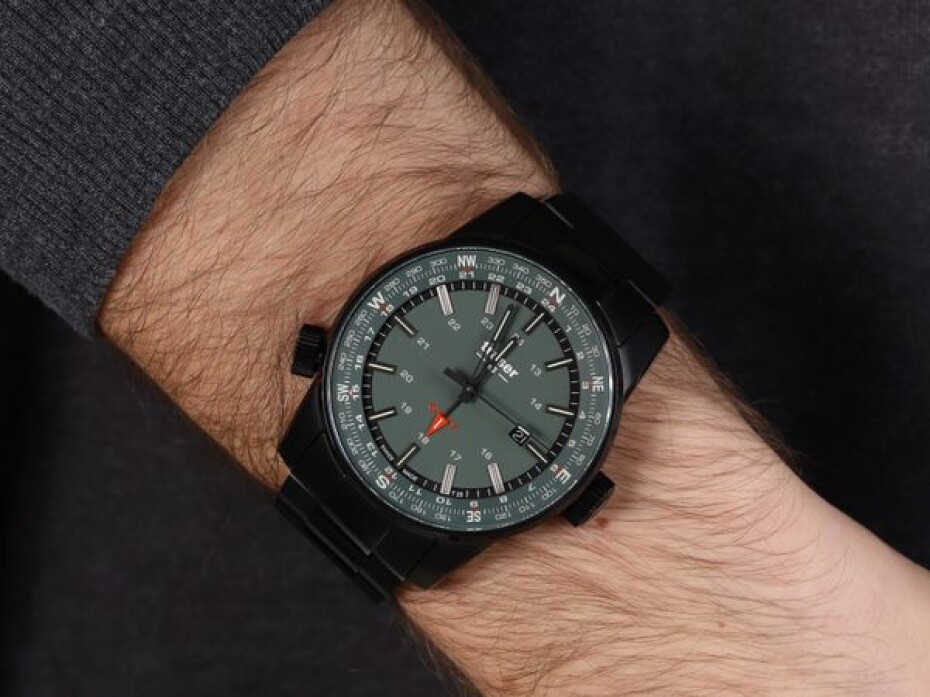 Traser P68 Pathfinder GMT Green Ocel - main (13)