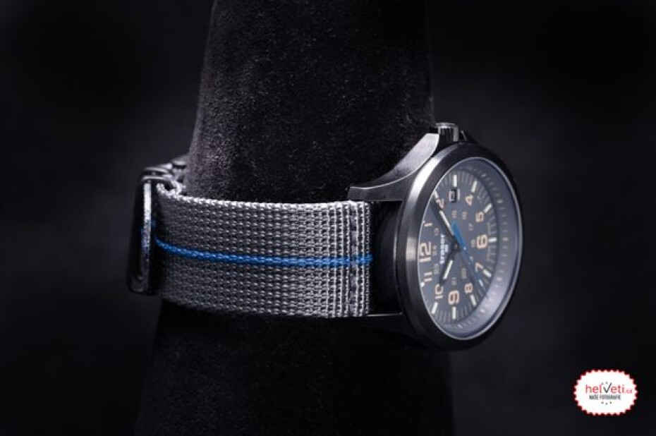 Traser P67 Officer Pro Grey Nato s pruhem - main (2)