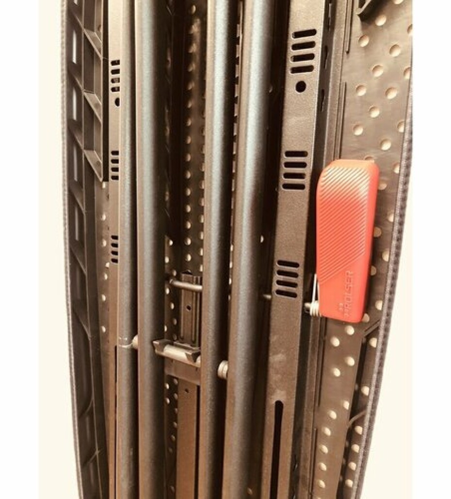 Rolser Žehlicí prkno K-SURF BLACK TUBE 130 X 37 cm - main (2)