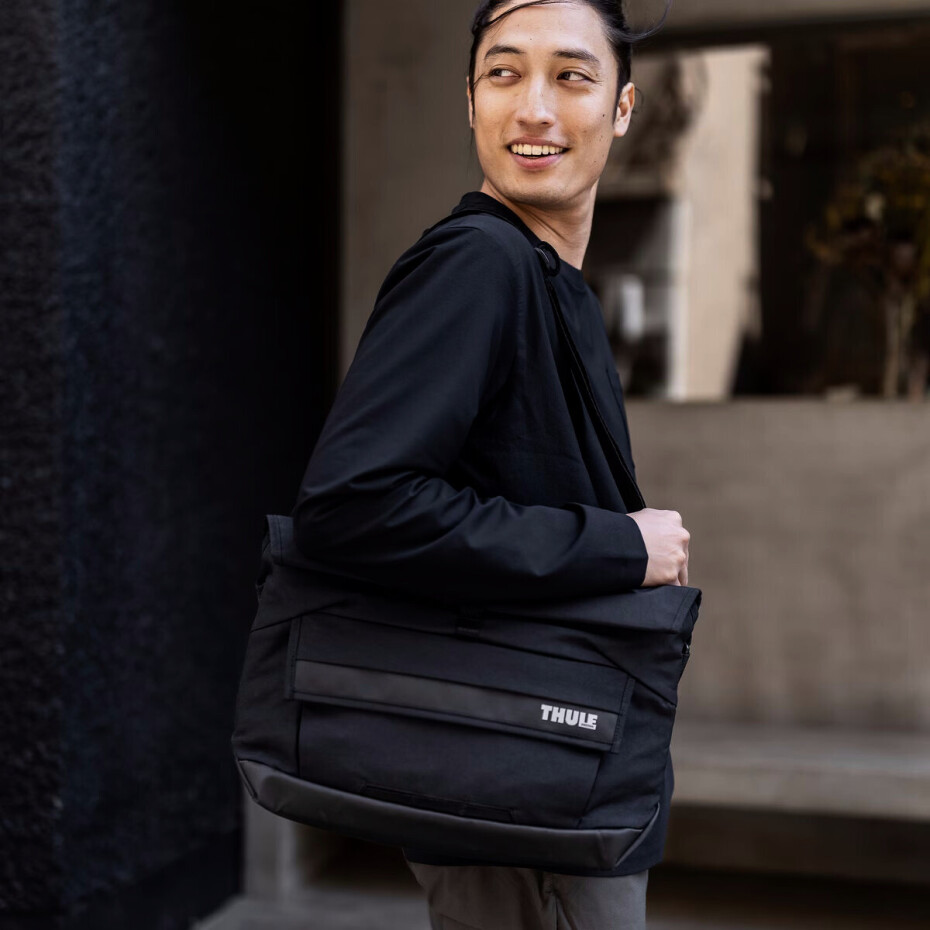 Brašna Thule Paramount Crossbody 14L - Black - main (3)
