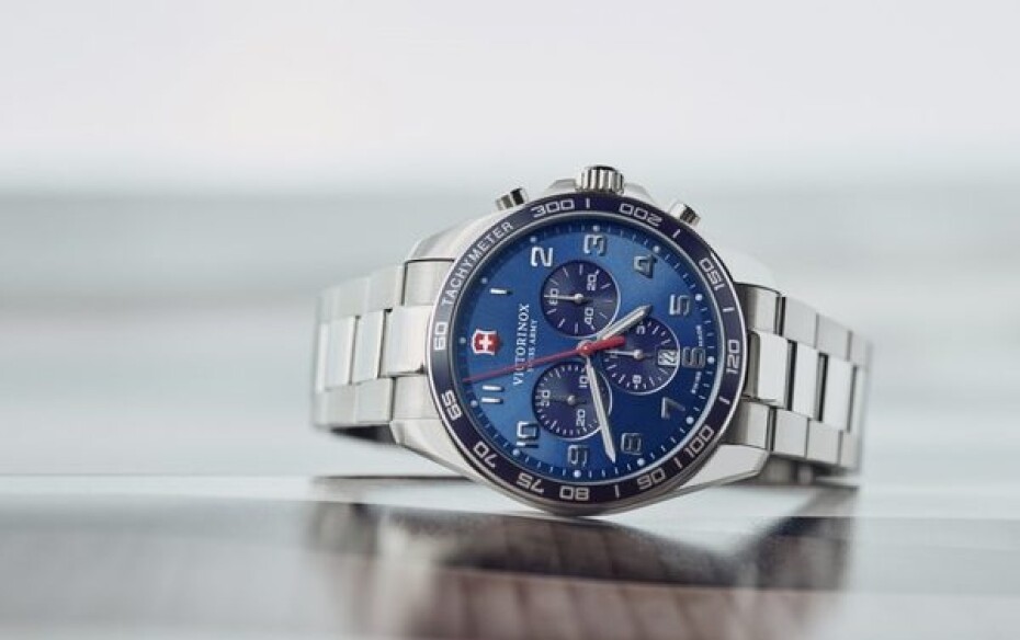 Victorinox FieldForce Classic Chrono 241901 - main (4)
