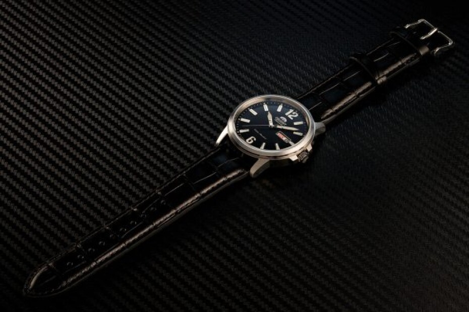 Orient Contemporary RA-AA0C04B - main (3)