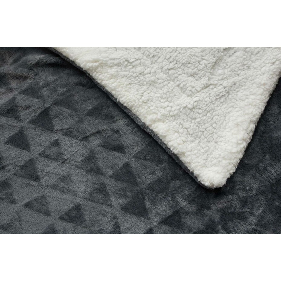 Jerry Fabrics Deka beránková Triangle tmavě šedá,  150 x 200 cm - main (1)