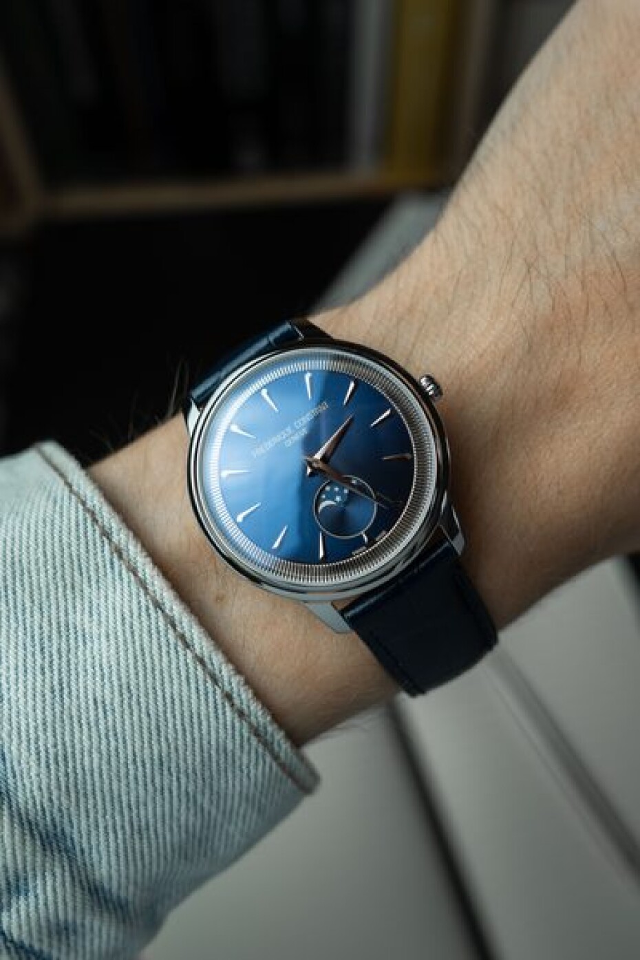 Frederique Constant Classics Moneta Moonphase Quartz FC-206N3S6 - main (14)