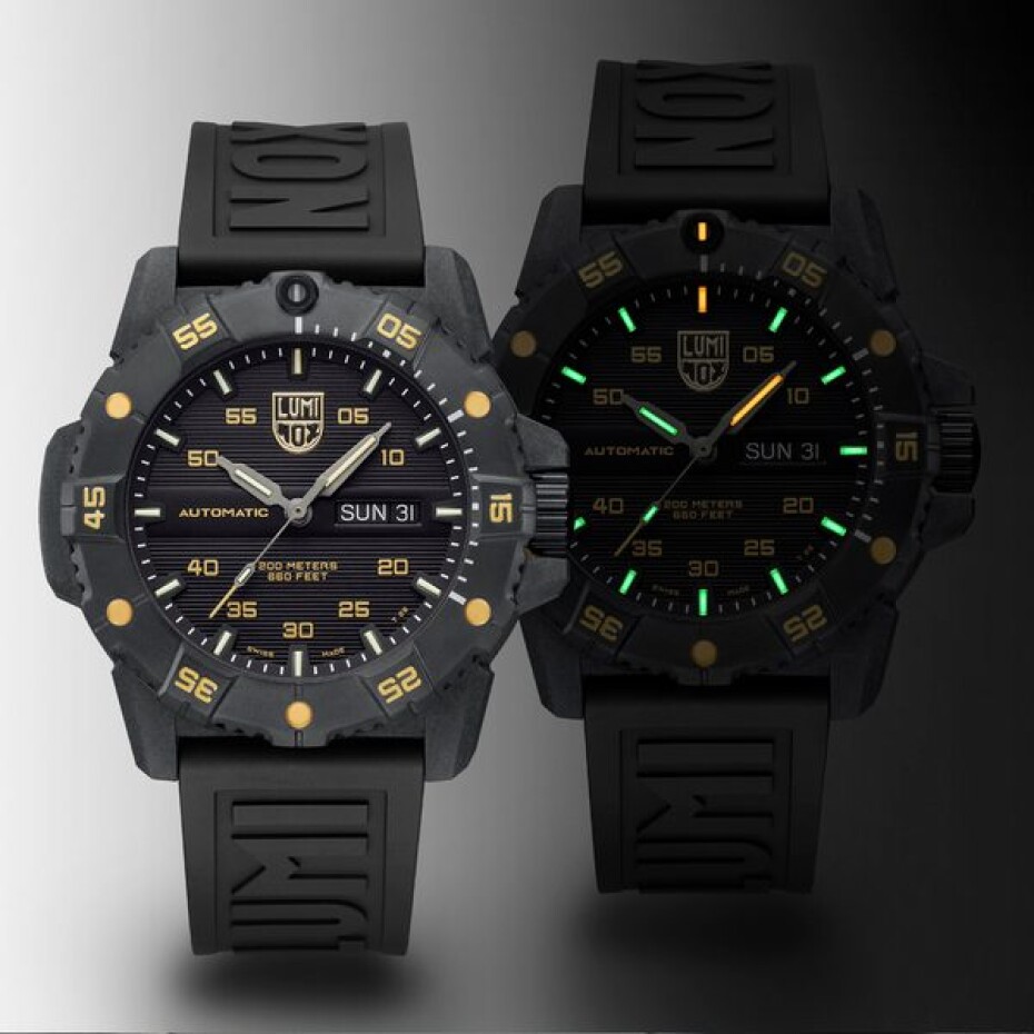 Luminox Master Carbon SEAL Automatic XS.3865.GOLD - Limited Edition - main (11)