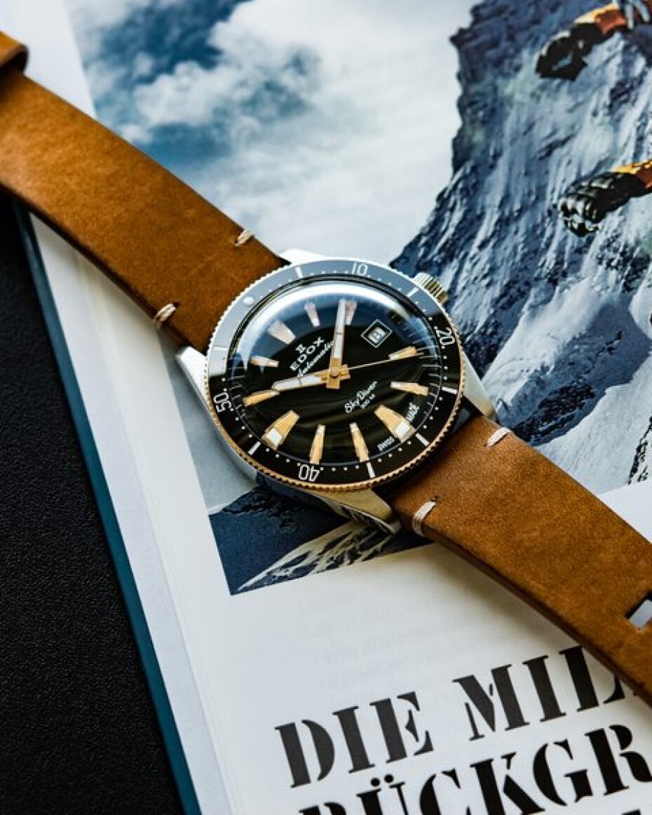 EDOX Skydiver Date Automatic 80126-357RNM-NIRB Limited Edition - main (6)
