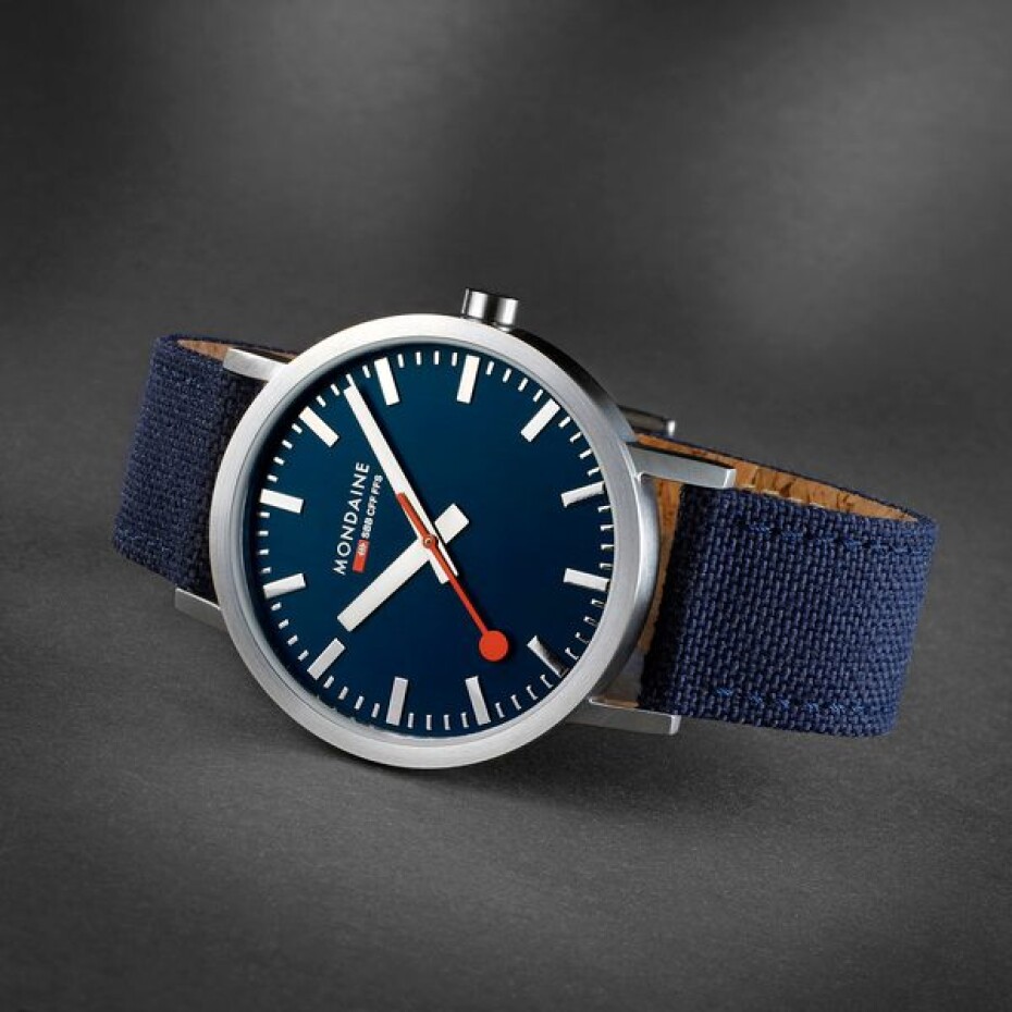 Mondaine Classic A660.30360.40SBD - main (6)