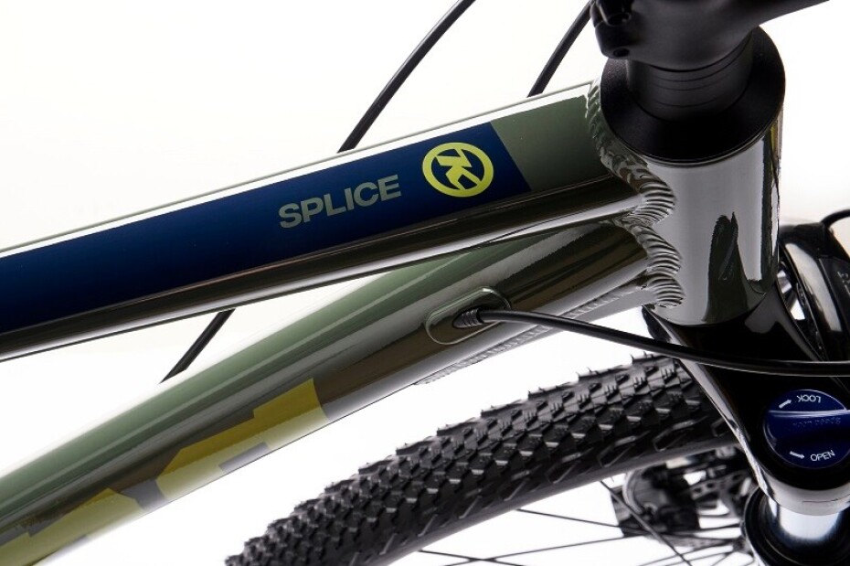 Trekingové kolo Kona  Splice S - main (11)