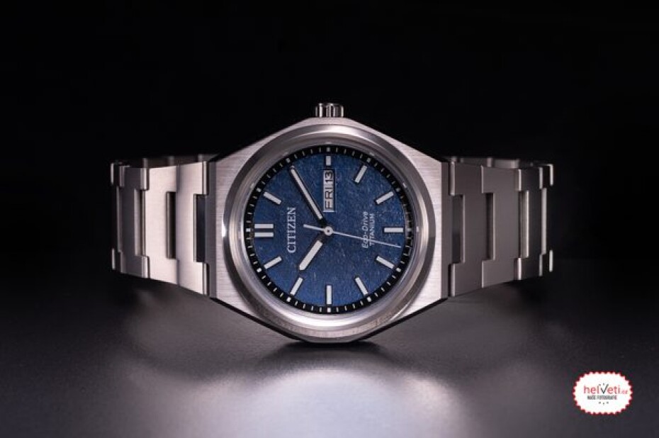 Citizen Eco-Drive Super Titanium AW0130-85LE - main (1)