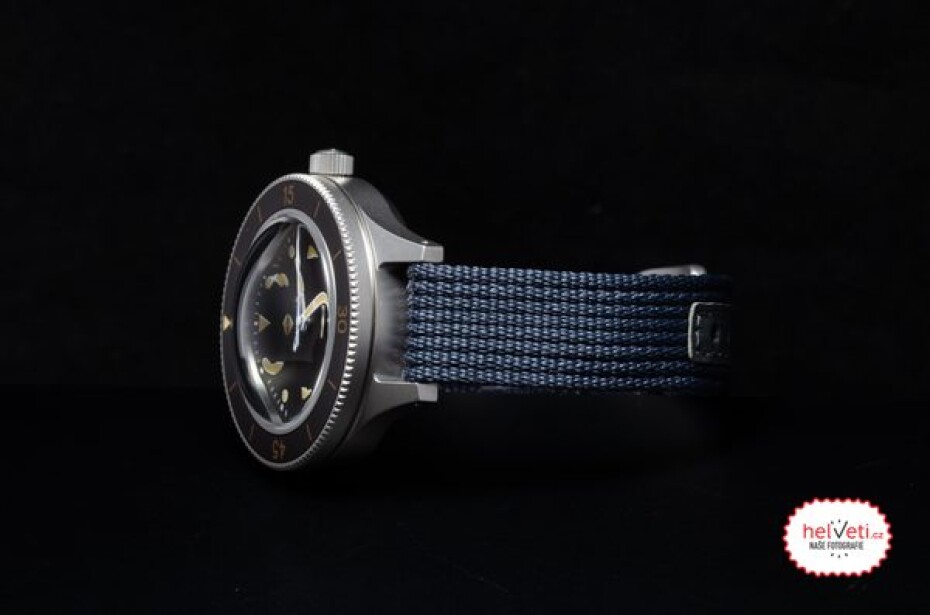 Bulova Mil-Ships 98A266 - main (2)