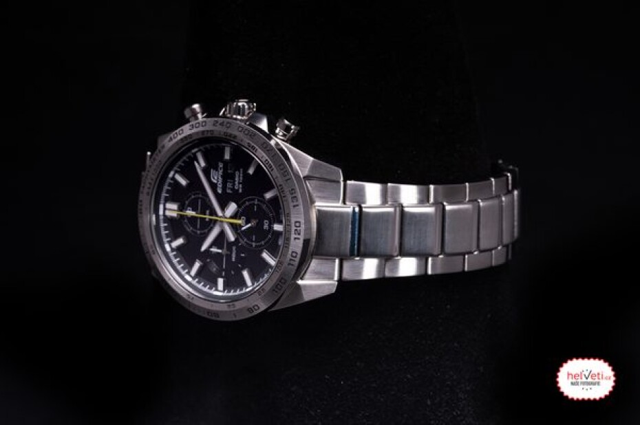 Casio Edifice EFR-574D-1AVUEF - main (3)