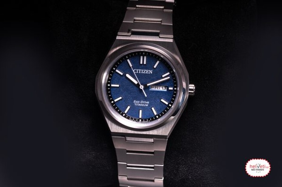 Citizen Eco-Drive Super Titanium AW0130-85LE - main (4)
