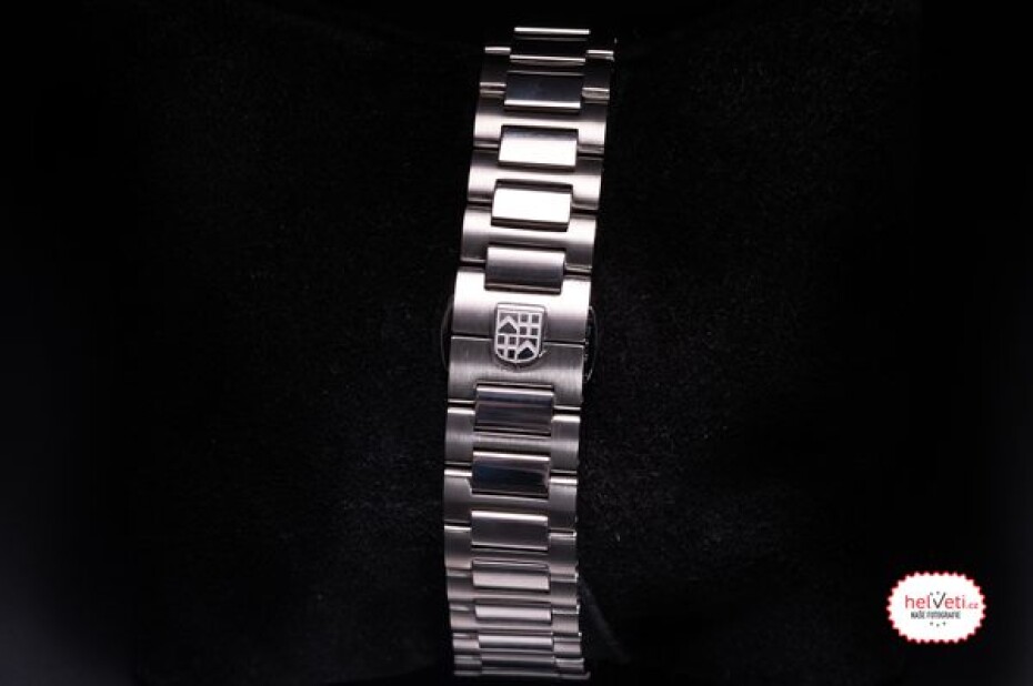 Frederique Constant Highlife Ladies Quartz FC-240GRD2NH6B - main (7)