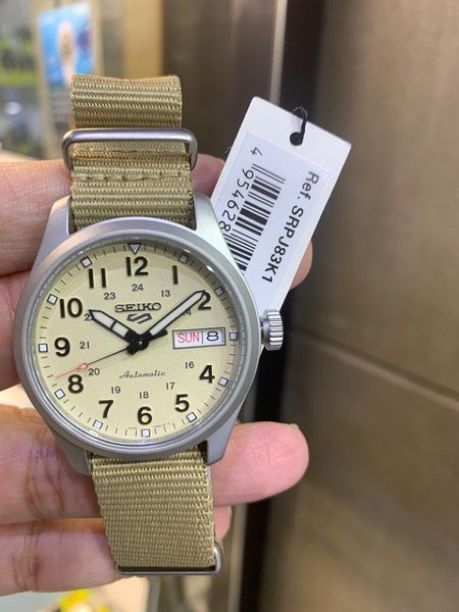 Seiko 5 Sports Automatic SRPJ83K1 - main (10)