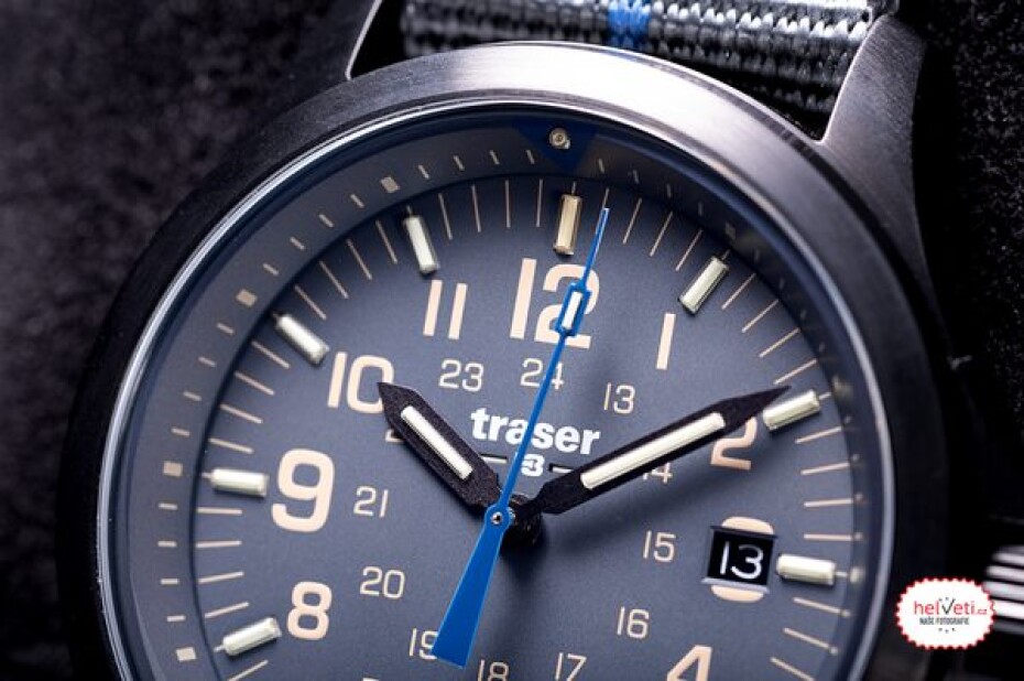 Traser P67 Officer Pro Grey Nato s pruhem - main (6)