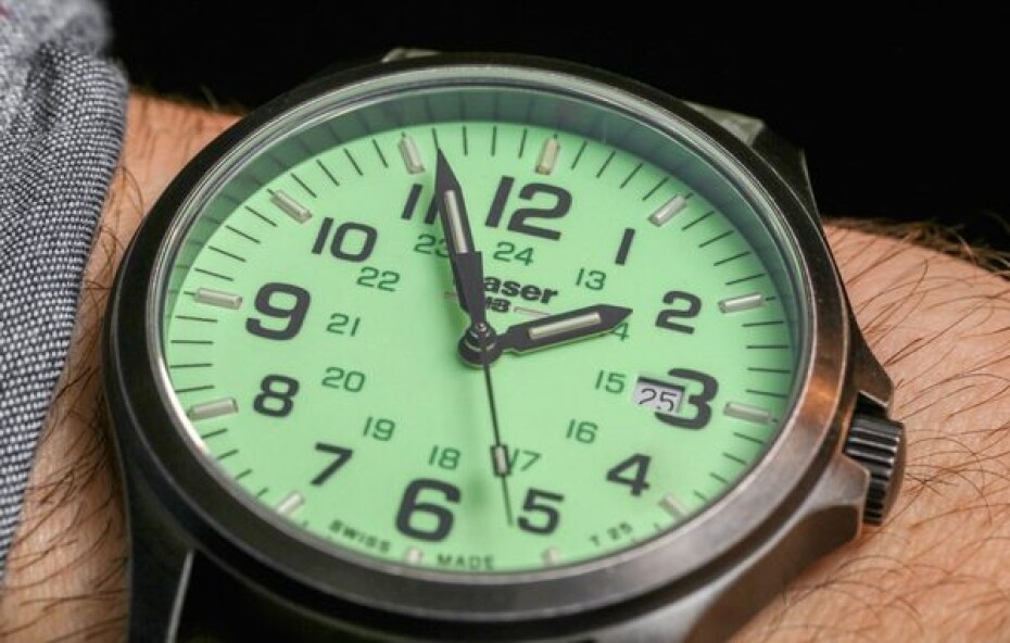 Traser P67 Officer Pro GunMetal Lime Silikon - main (24)