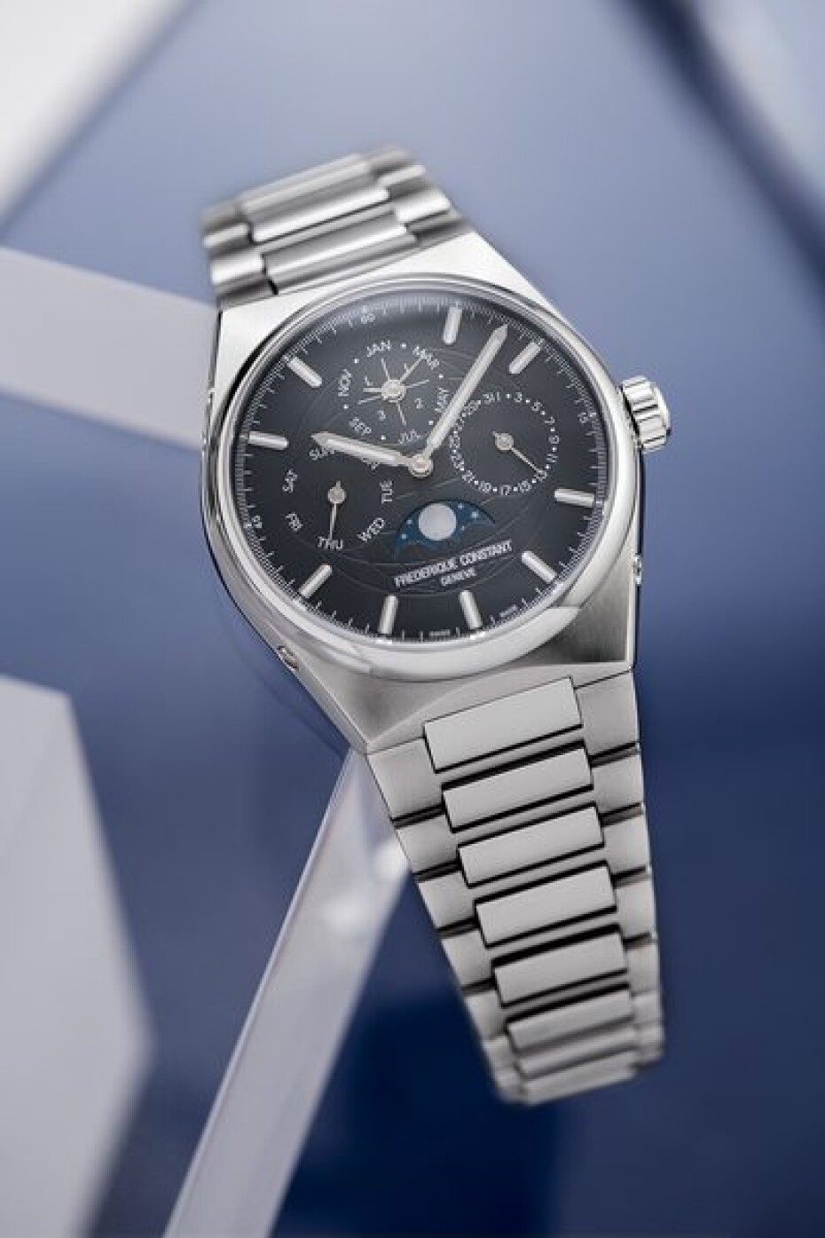 Frederique Constant Highlife Gents Manufacture Perpetual Calendar Automatic FC-775BL4NH6B - main (5)