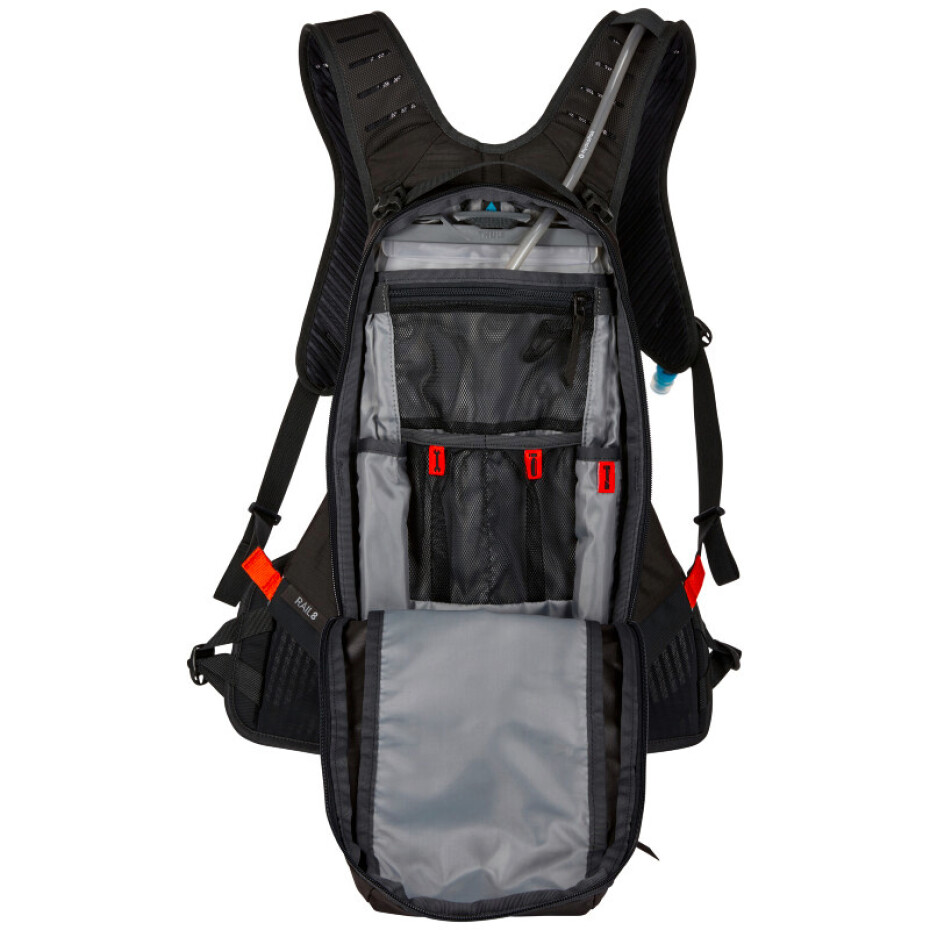 Cyklistický batoh Thule Rail 8L Black - main (2)