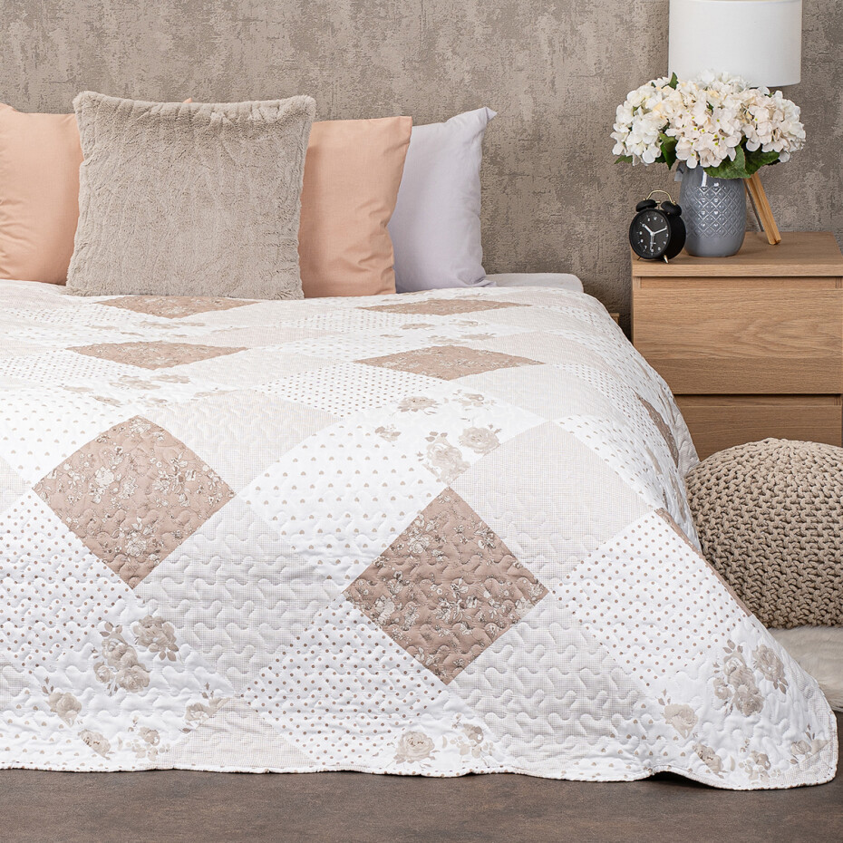 4Home Přehoz na postel Beige Patchwork, 220 x 240 cm - main (1)