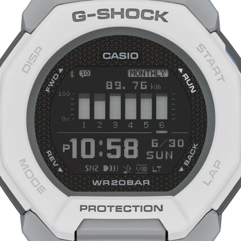 Casio G-Squad GBD-300-7ER - main (1)