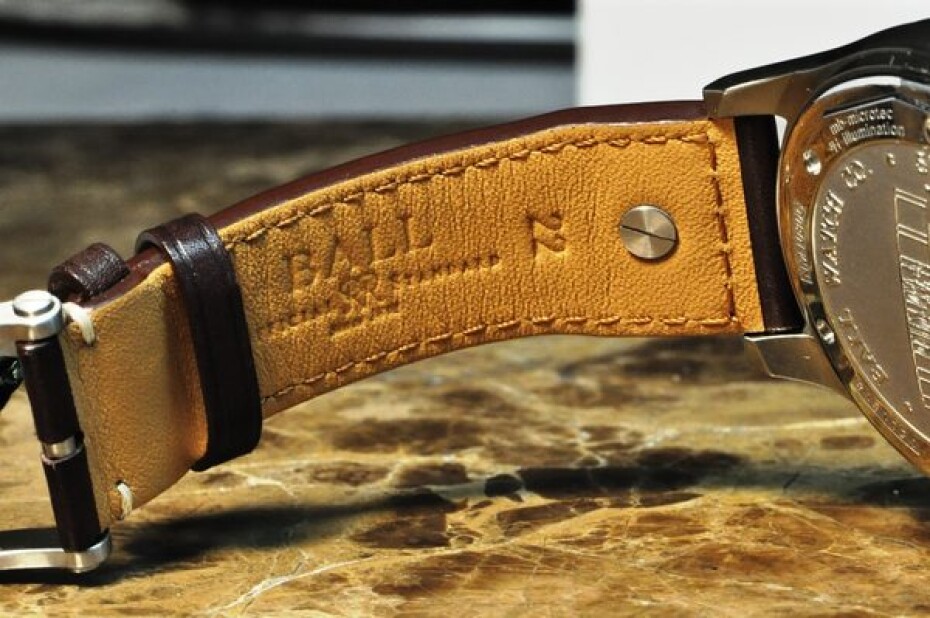 Ball Engineer Master II Aviator NM1080C-L3-BK - main (3)