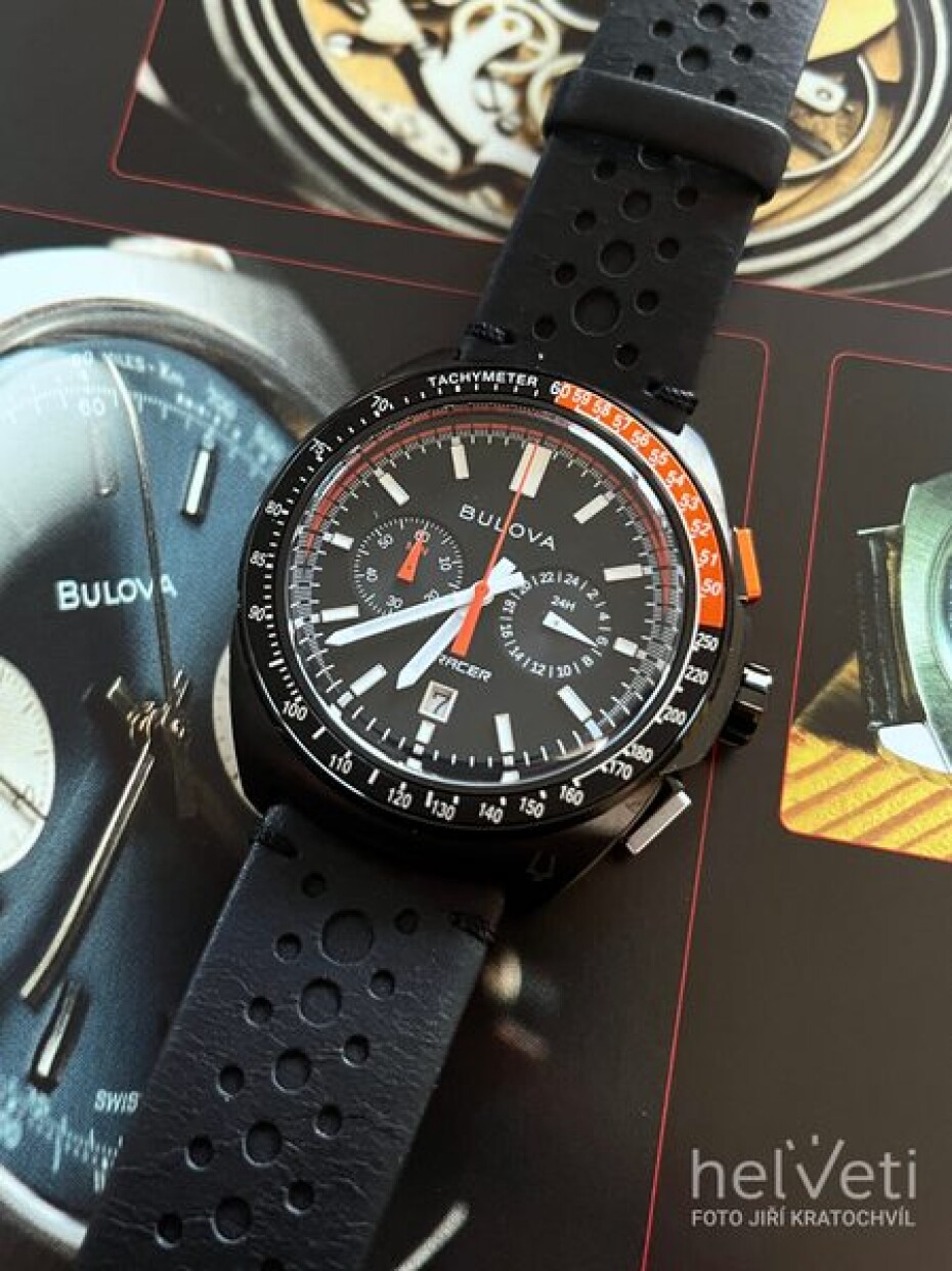 Bulova Racer Chronograph 98B428 - main (3)