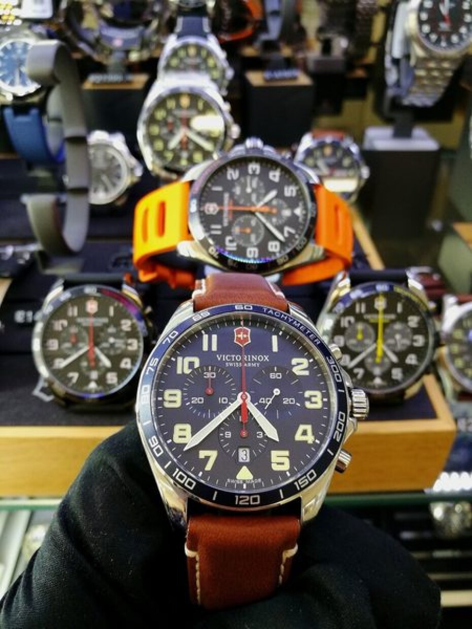Victorinox FieldForce Chrono 241854 - main (20)