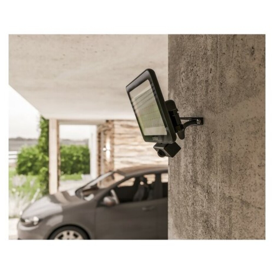 Panlux LED reflektor s PIR senzorem Vana S Evo černá, IP65, 20 W - main (2)