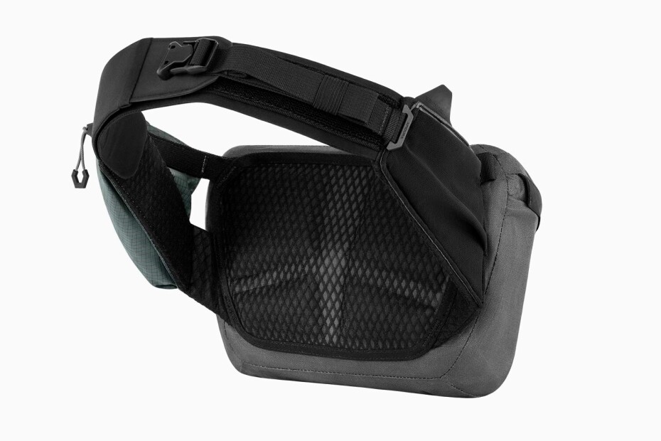 Ledvinka Apidura Backcountry Hip pack - main (5)