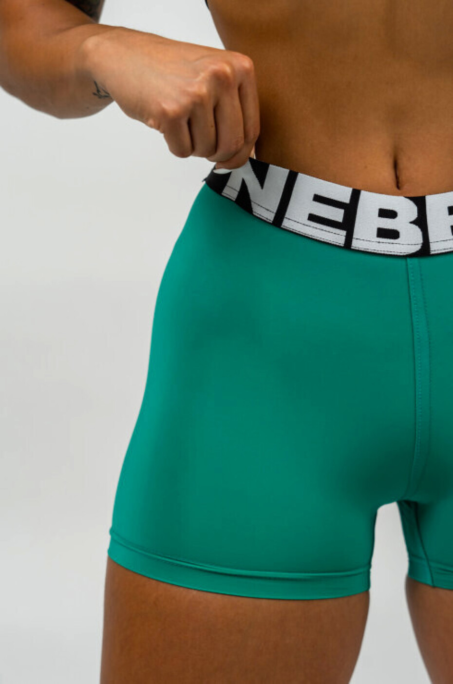 Nebbia GLUTE PUMP 240 Green - main (1)
