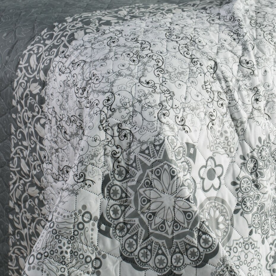 DecoKing Přehoz na postel Alhambra šedá, 170 x 210 cm - main (2)