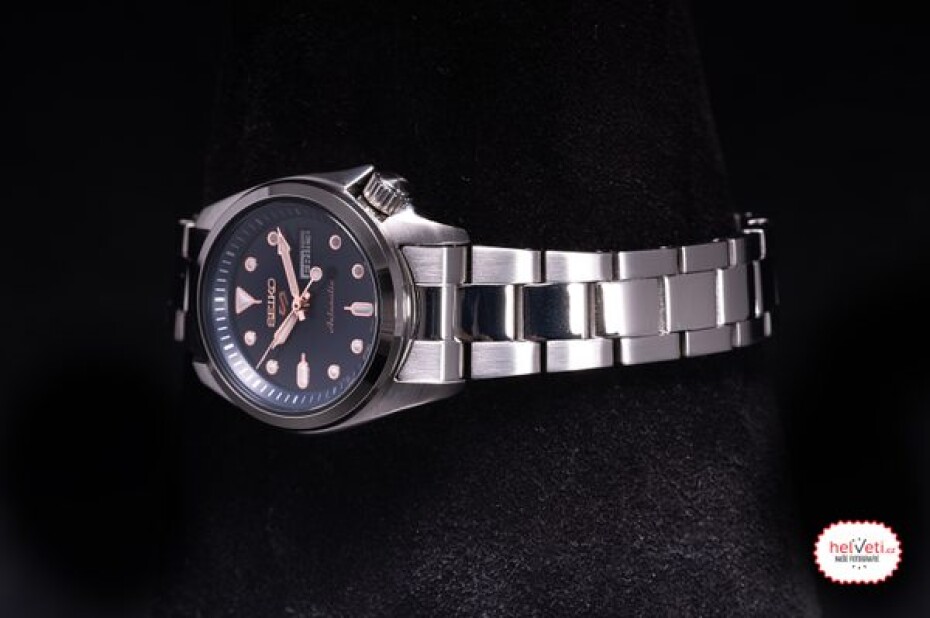Seiko 5 Sports SRE003K1 - main (2)