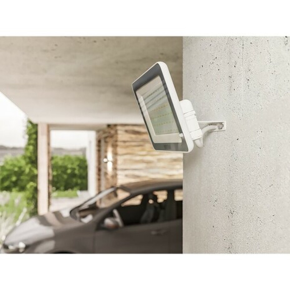 Panlux LED reflektor Vana Evo bílá, IP65, 10 W - main (3)