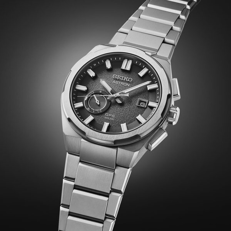 Seiko Astron SSJ025J1 Moon - main (10)