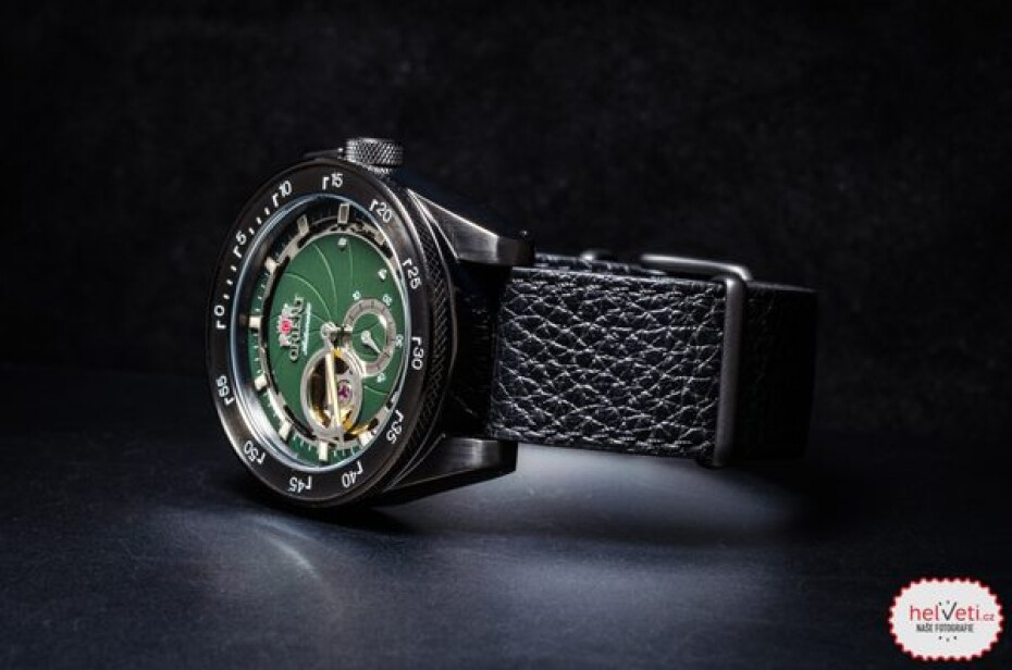 Orient Retro Future Camera RA-AR0202E - main (2)