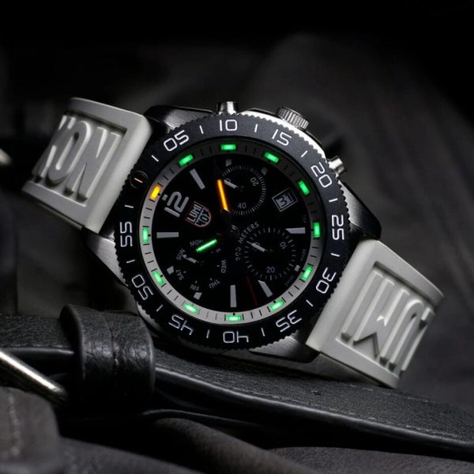 Luminox Pacific Diver Chronograph 3140 Series XS.3141.SET - main (10)