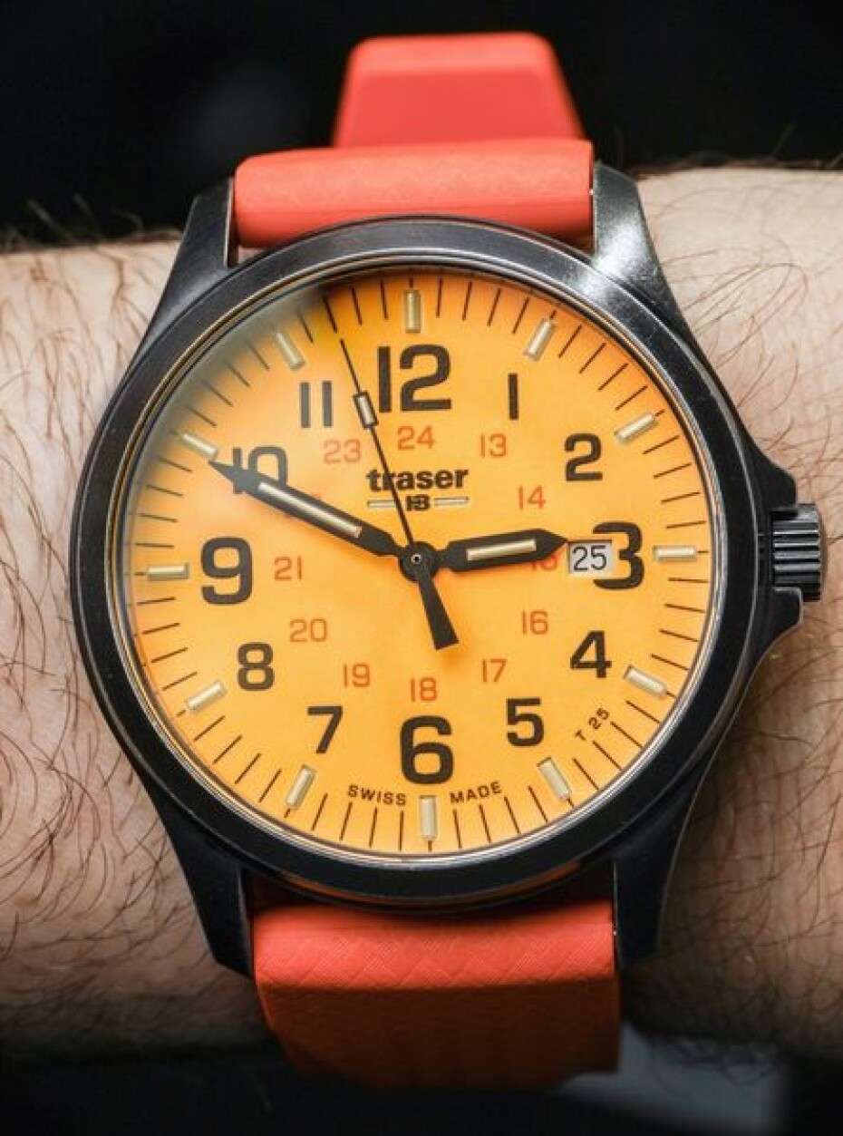 Traser P67 Officer Pro GunMetal Orange Silikon - main (11)