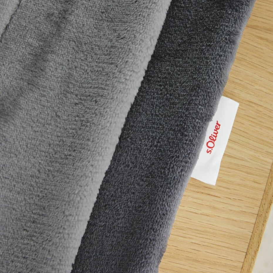 s.Oliver deka Double Soft 1280/850 tmavě šedá, 150 x 200 cm - main (2)