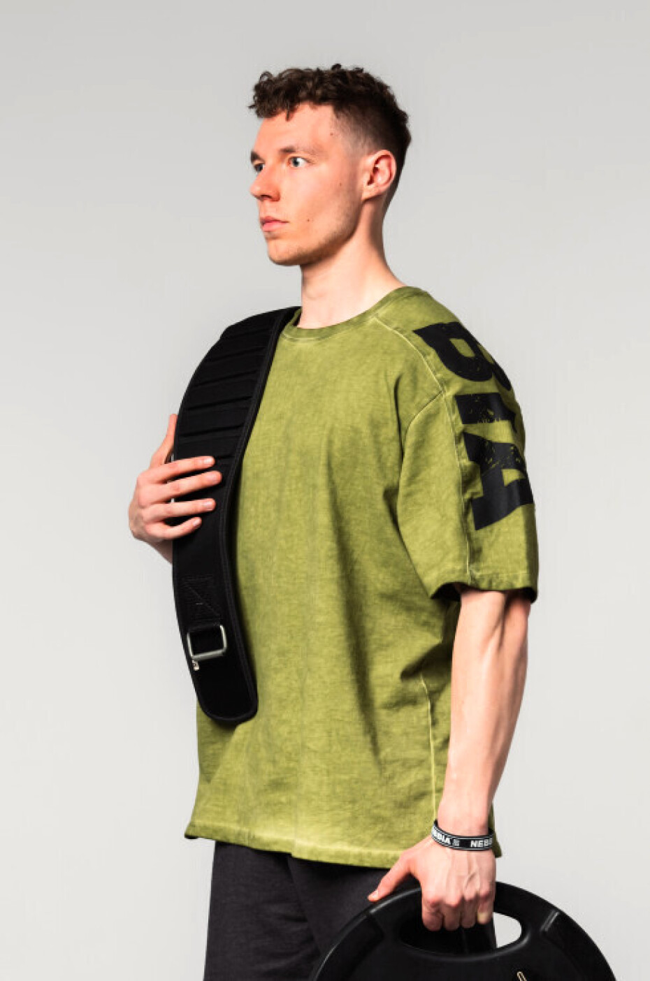 Nebbia Washed-off oversized tričko LIFTING CLUB 368 - main (3)