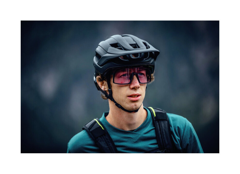 Abus CliffHanger Velvet black 2022 - main (4)