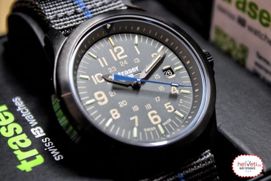 Traser P67 Officer Pro Grey Nato s pruhem - main (9)